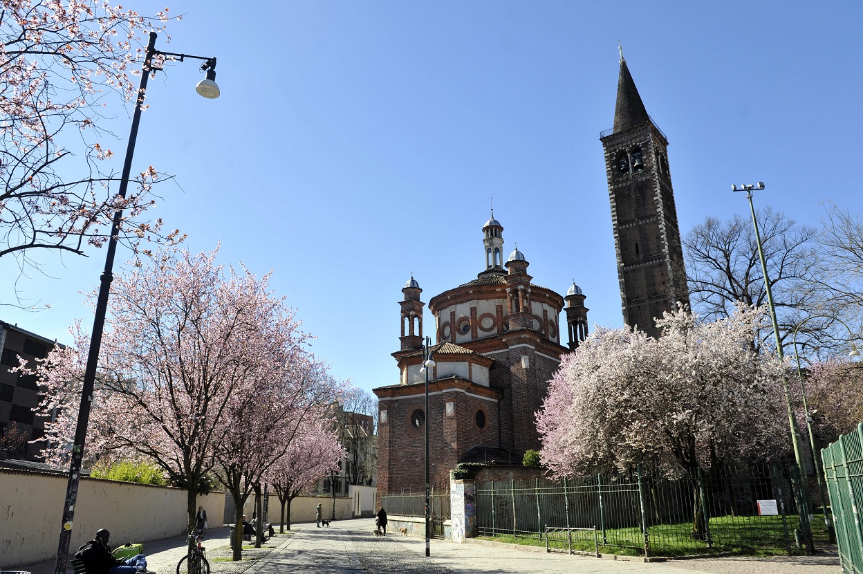 徜徉春花烂漫的米兰_fororder_parco delle basiliche - sant'eustorgio